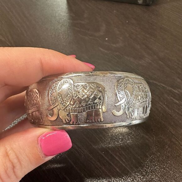 Vintage silver plated thai elephant cuff bracelet! - Picture 9 of 11
